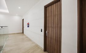 Townhouse The Amv Hotel